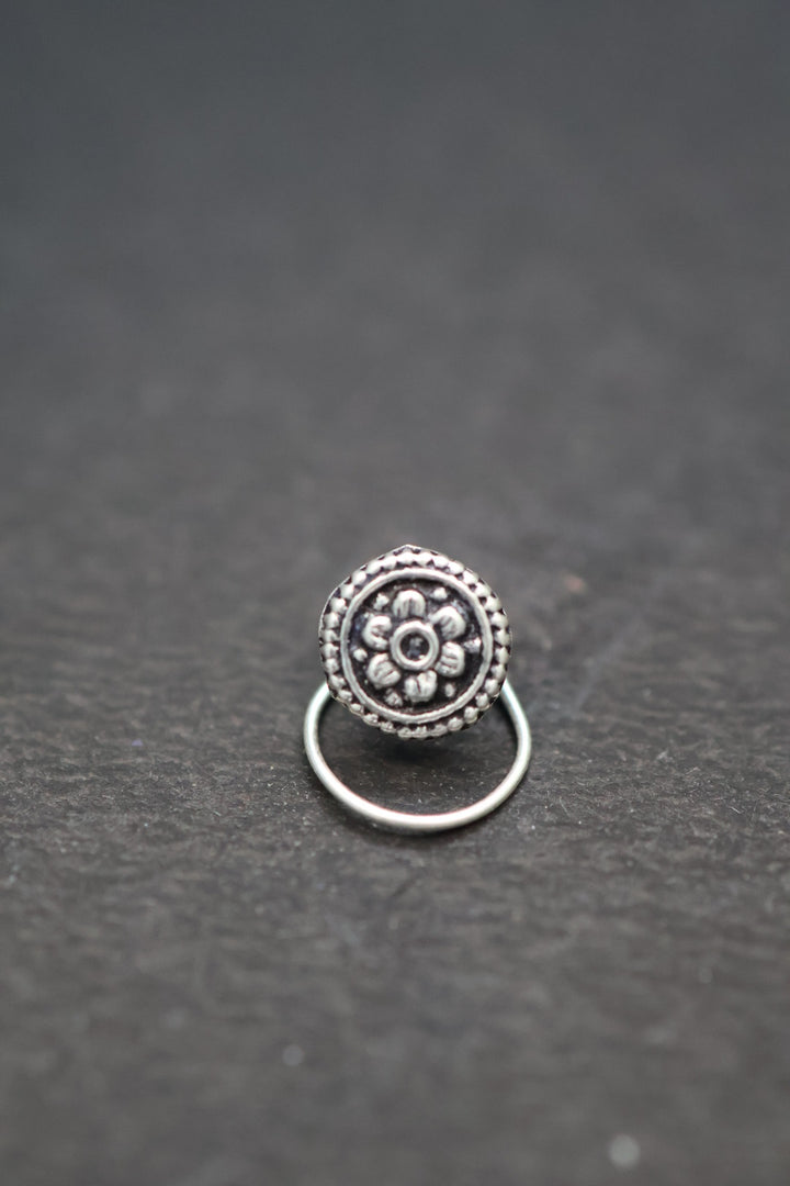 Nasika Nose Pin - round (Pierced)