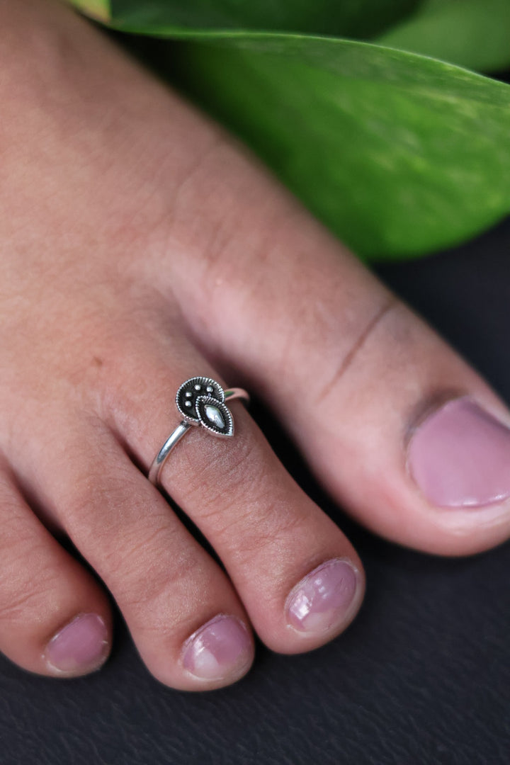 Minnal Toe Ring - TR018