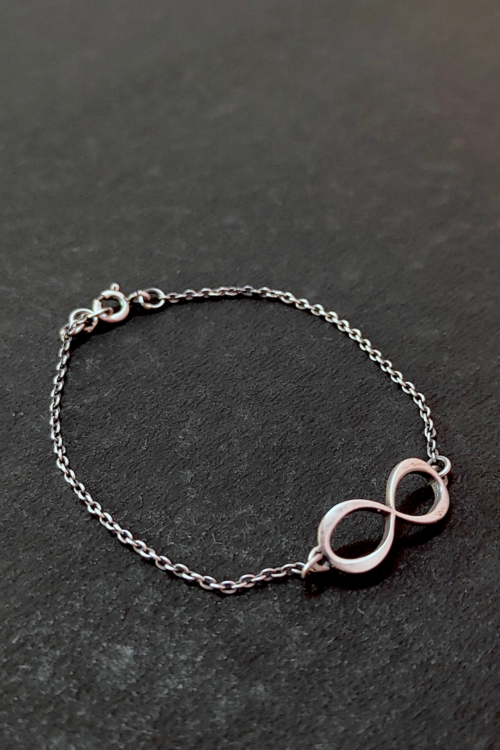 English Bracelet - Infinity